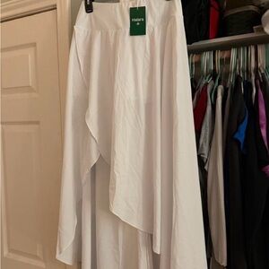 HALARA White Asymmetrical Skirt